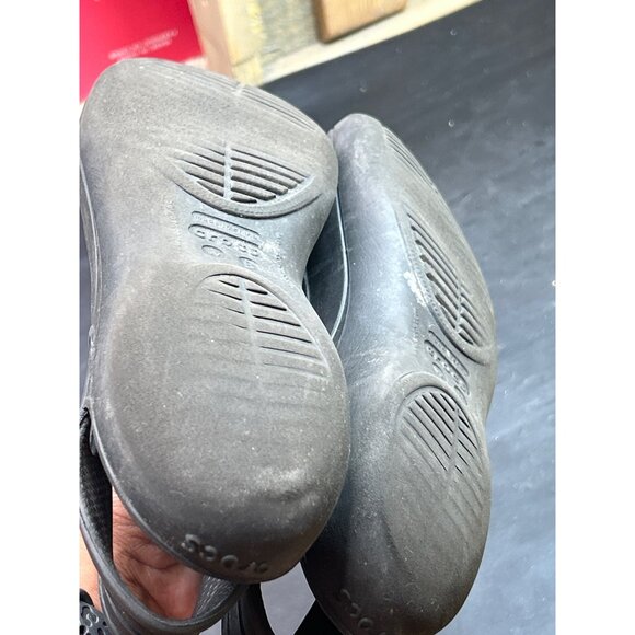 Crocs Womens Black Flats With Heel Strap & Cutout Design Rubber Size 8 - Picture 8 of 9